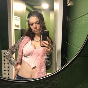 Meet your Posher, Georgia